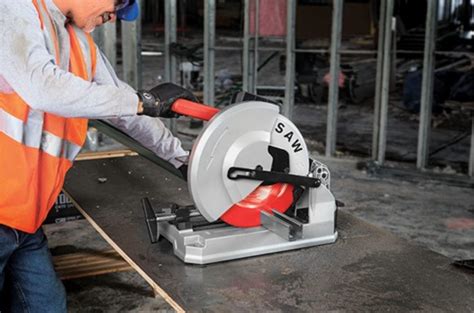 Skilsaw Dry Cut Metal Saw Review | Pro Tool Review