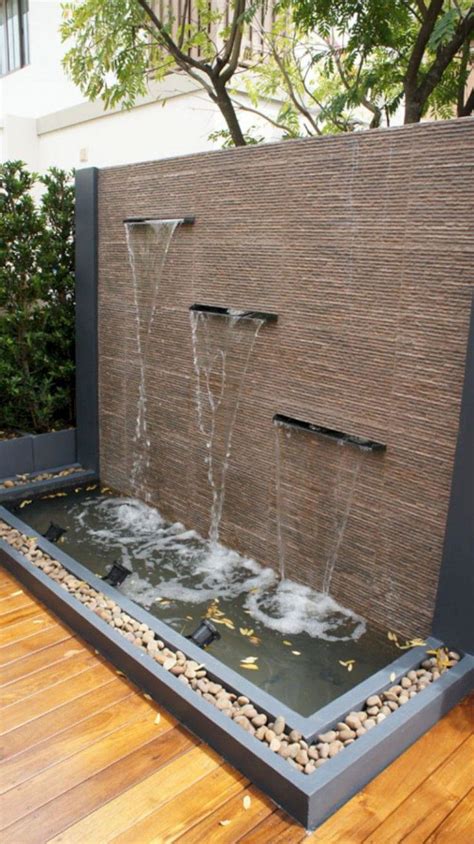 24 magnifiques fontaines pour décorer votre jardin Outdoor wall