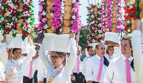 Festa Dos Tabuleiros Inscrita No Invent Rio De Patrim Nio Cultural