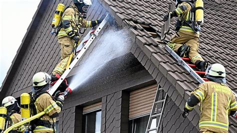 Sirenenalarm Darum R Ckt Feuerwehr Menden Nach B Sperde Aus