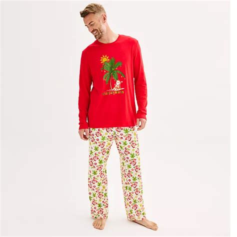 Mens Jammies For Your Families® Santa On Holiday Top And Bottoms Pajama Set