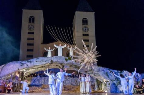 Medjugorje Tutti I Giorni Novena Di Natale N 3 Con I Messaggi Di