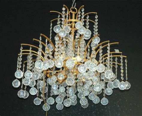 SWAROVSKI Crystal Chandelier. : Lot 175