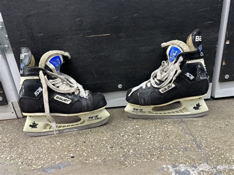 *RARE* Bauer Supreme 3000 Custom Hockey Skates | SidelineSwap