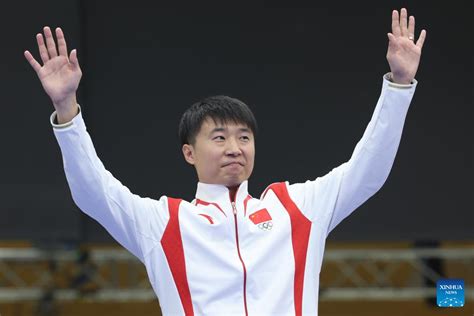 Olympics China S Li Yuehong Wins Men S M Rapid Fire Pistol Gold At