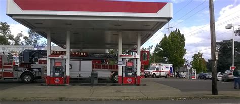 Terrance this is stupid stuff: Fire Truck Pulls Into Gas Station