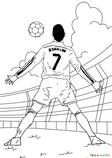 Coloriage De Cristiano Ronaldo Au Foot à Imprimer Avec Tête à Modeler