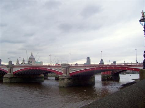 Blackfriars Bridge - London (English)