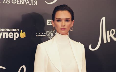 Paulina Andreeva 004 - Tapety na Pulpit