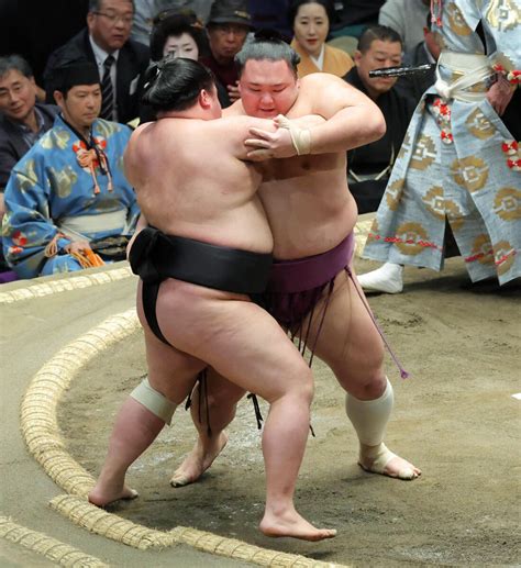 平幕の朝乃山が初日から7連勝、唯一の無敗を守る 横綱・照ノ富士は正代に敗れて2敗に後退 スポーツ報知