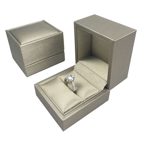 The Best Engagement Ring Boxes Zen Merchandiser