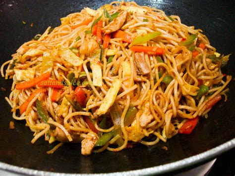 http://saltandspice.org/2015/07/02/spicy-chicken-noodles/ | Salt and Spice