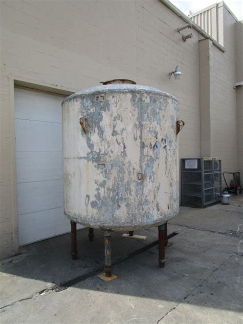 Used 1 800 Gallon Vertical Stainless Steel Tank On Legs