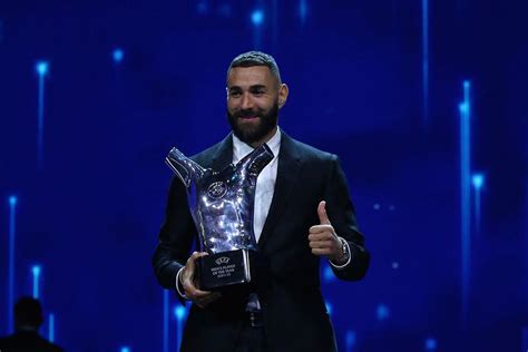 Terbaik Karim Benzema Menang Uefa Men S Player Of The Year Bola Net