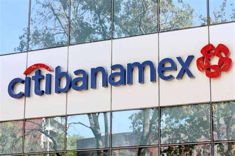 Gobierno se apunta para comprar Banamex La Jornada Estado de México