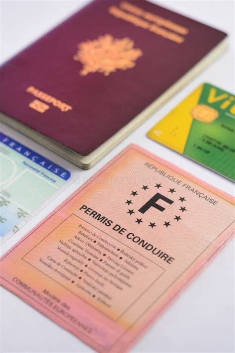 Permis De Conduire Et Pièce Et Cartes D identité Français Photo stock