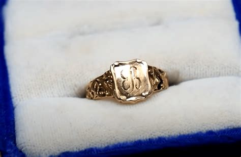 Eva Braun's Gold Ring | Legacy Collectibles