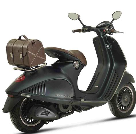 VESPA 946 EMPORIO ARMANI 2015 2016 Specs Performance Photos