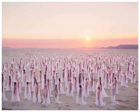 The Naked Ambition Of Spencer Tunick In Pictures Artofit