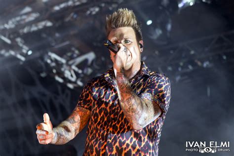 Grossa Accoglienza Per I Papa Roach All Estragon Di Bologna