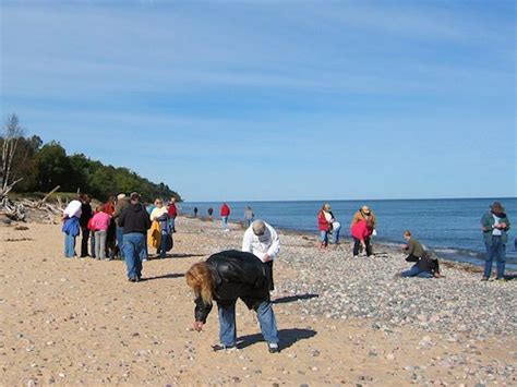 Agate Beaches Upper Peninsula | SuperiorTrails