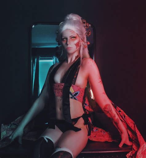 Fã De Demon Slayer Fez Um Cosplay Impressionante Da Daki Vilã Da