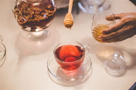 Benefits Of Honey In Tea (+The Common Mistake That Limits Benefits)