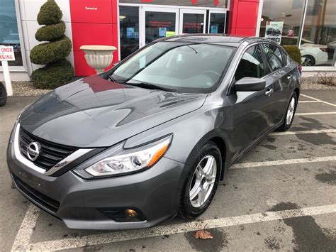 Olivier Nissan Grand Sault Pre Owned 2016 Nissan Altima SV For Sale