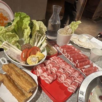 DA LONG YI HOT POT Updated January 2025 313 Photos 229 Reviews