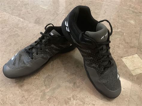 Yonex Aerus 3 Badminton Shoes Black 26 Cm Mens Fashion Activewear On Carousell