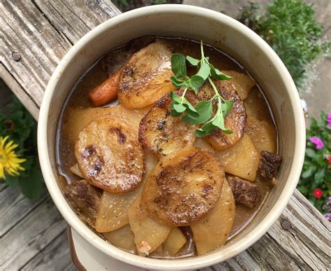 Lancashire Hot Pot Persnickety Panhandler