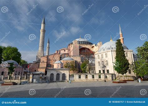 Museo Hagia Sophia En Sultanahmet Estambul Turkey Imagen De Archivo