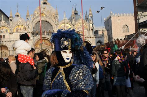 Carnevale All About Carnival In Venice Venetian Masks And More