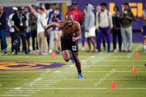 Tight End Jamal Pettigrew Runs Through Editorial Stock Photo Stock