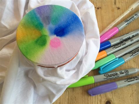 Tie Dye Crafting With Markers