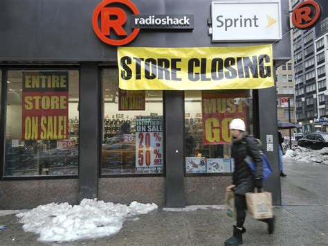 More retail stores are closing – from WSJ | Timeless Investor
