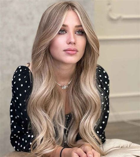 27 Best Ash Blonde Balayage Hair Colors For Every Skin Tone Ash