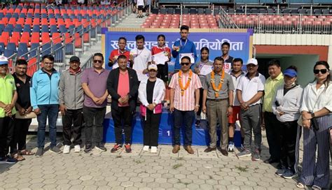 कास्की जिल्लास्तरिय खुल्ला ३ किमि दौड दिनेश र सुस्मिताले जिते Pokhara Sports