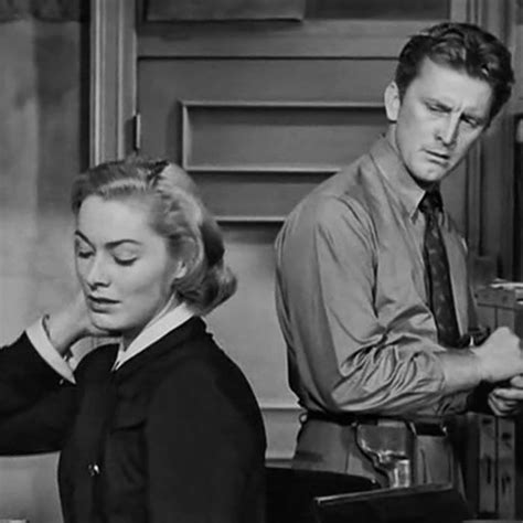 Eleanor Parker Y Kirk Douglas En Brigada 21” Detective Story 1951