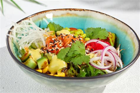 La recette facile et délicieuse du mardi Poke Bowl Hawaïen Coloré