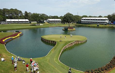 Pga Tours Biggest Event Beckons Visitors With Golf History Ghost