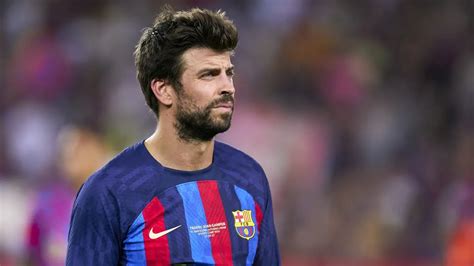 Barcelonas Pique Announces Shocking Retirement From Football