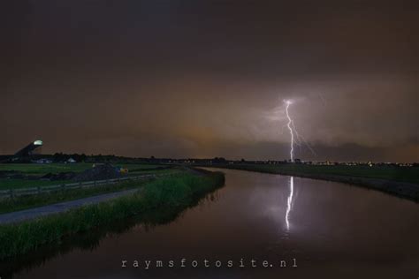 Onweer Juni 2020 Met Een Shelfcloud En Bliksem Avondfotografie