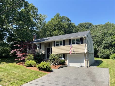 Unfixable Roof Leak That Turned Into A Full Roof Replacement