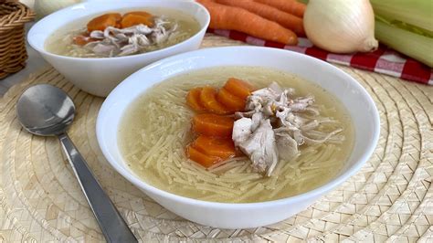 Sopa De Fideos Con Caldo De Pollo Casero Videos Paso A Paso