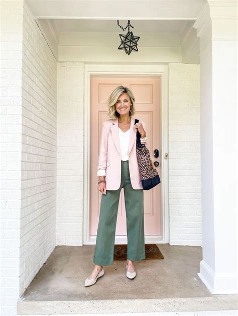 Teacher Outfit Ideas For Your Most Stylish School Year Yet