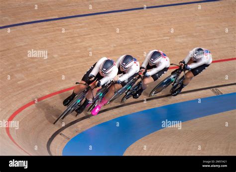 Jennifer Valente Leads The Us Team Pursuit Squad To A Bronze Medal