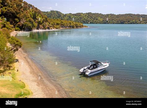 Hot Water Beach On Lake Tarawera Stock Photo Alamy