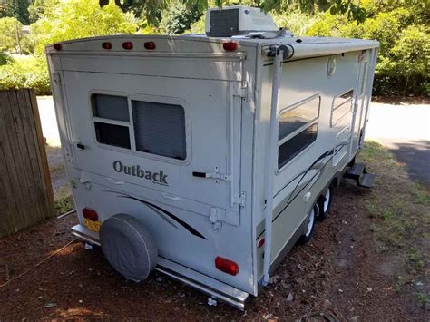 2005 Used Keystone Outback 21rs Travel Trailer In Oregon Or