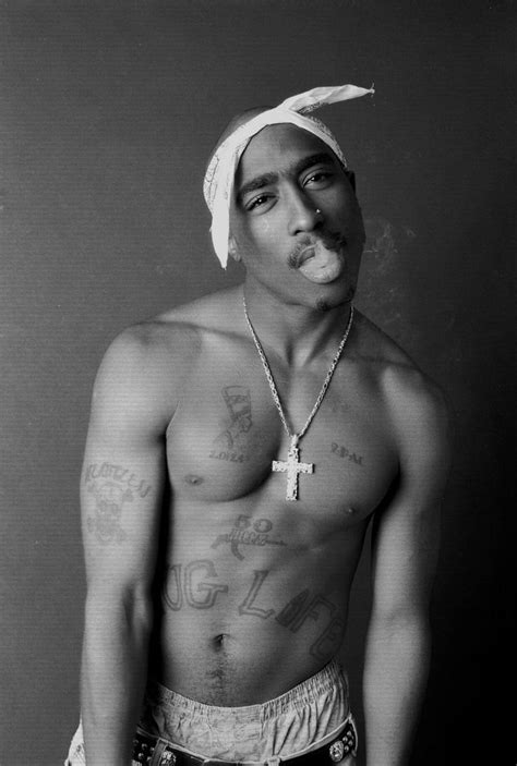 Tupac Photos Tupac Pictures S Rap Aesthetic Tupac Wallpaper Rap